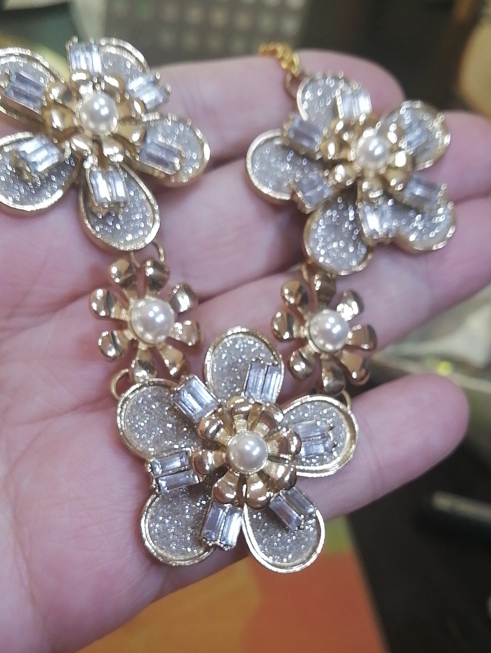 Silver Glitter Baggett Crystals Pearl Flowers Set In Gold Necklace And Earrings